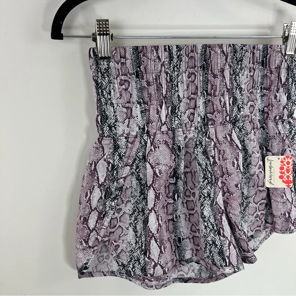 Free People Movement The Way Home High Rise Athletic Shorts Anaconda Print NWT - Picture 5 of 14